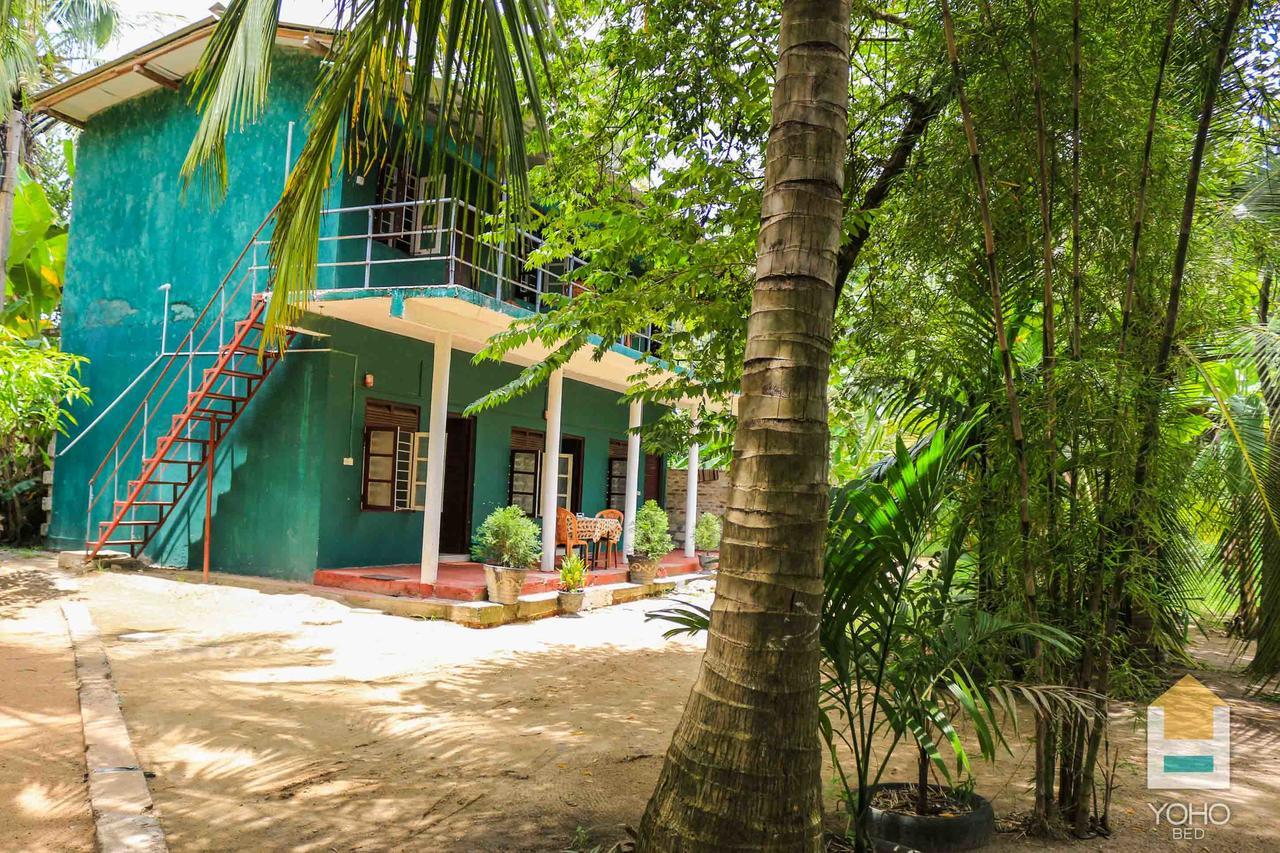 Coconut Park Bed and Breakfast Anuradhapura Exteriör bild