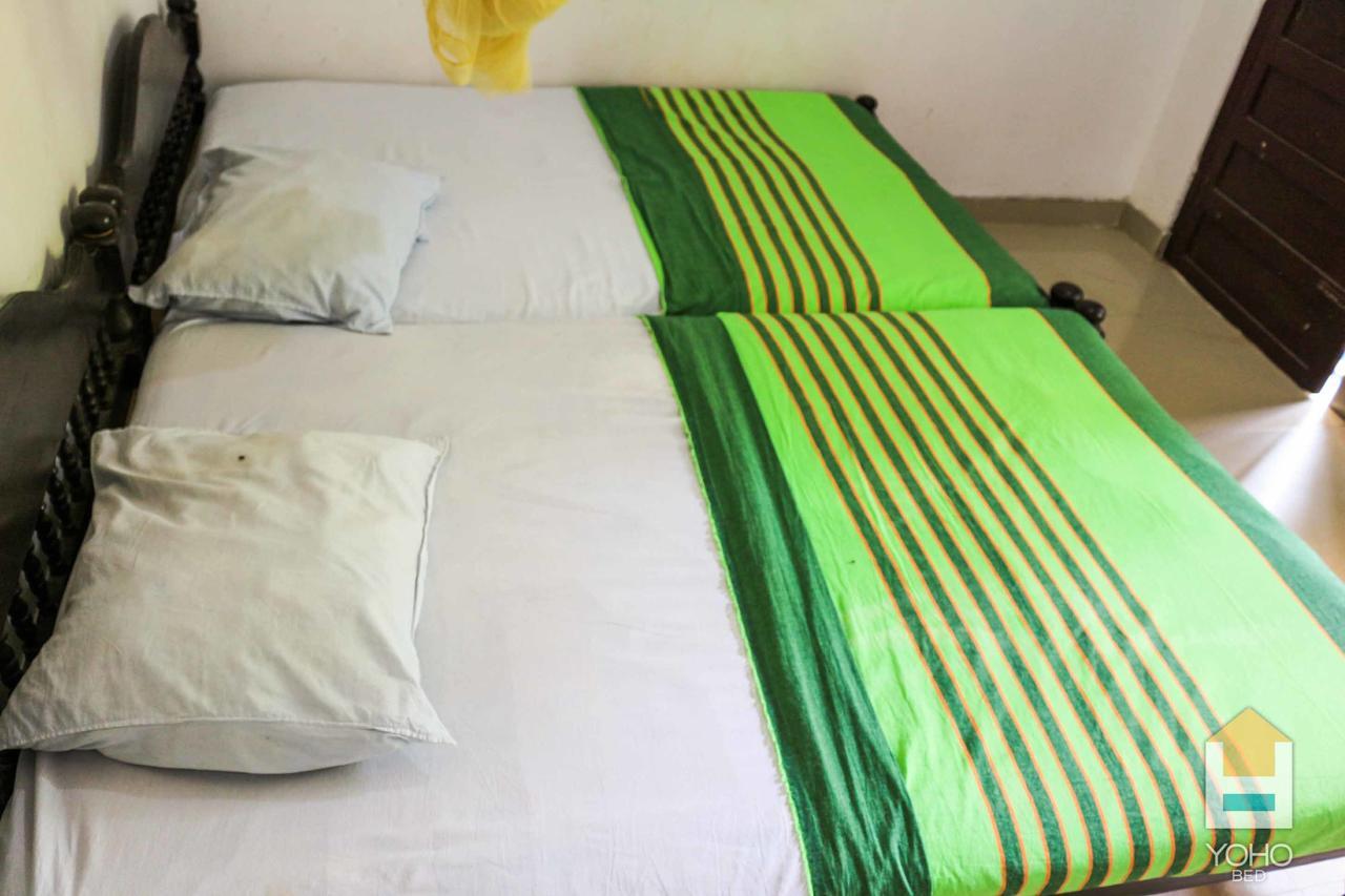 Coconut Park Bed and Breakfast Anuradhapura Exteriör bild