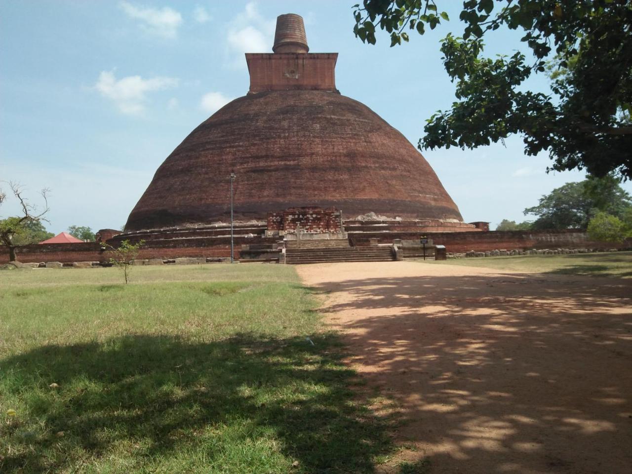 Coconut Park Bed and Breakfast Anuradhapura Exteriör bild